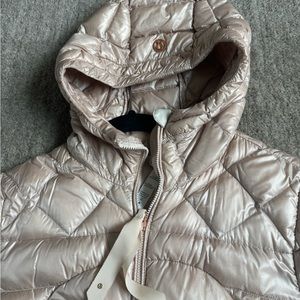 Lululemon pink puffer jacket Sz 8
